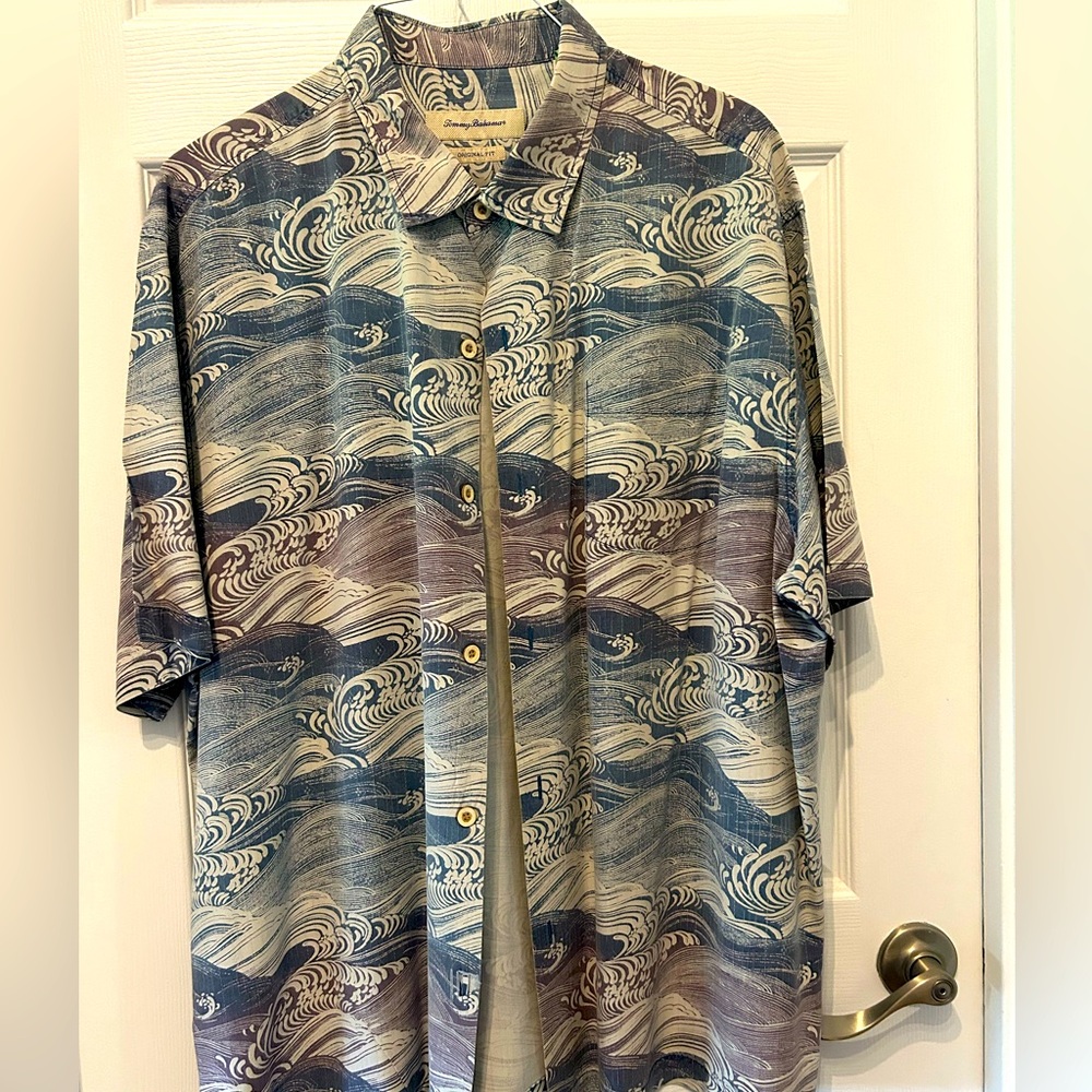 Tommy Bahama button down shirt in like new condition- size 2XL